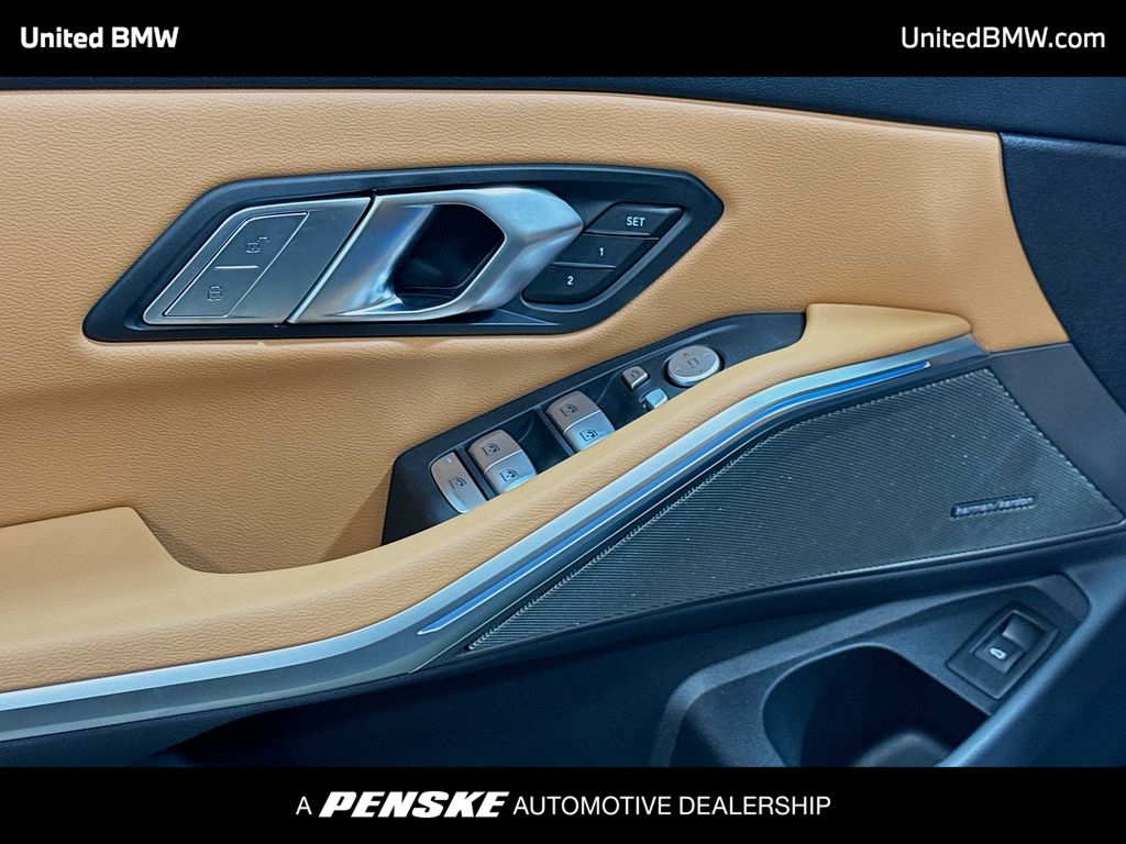 Thumbnail: 2026 BMW 3 Series - 3