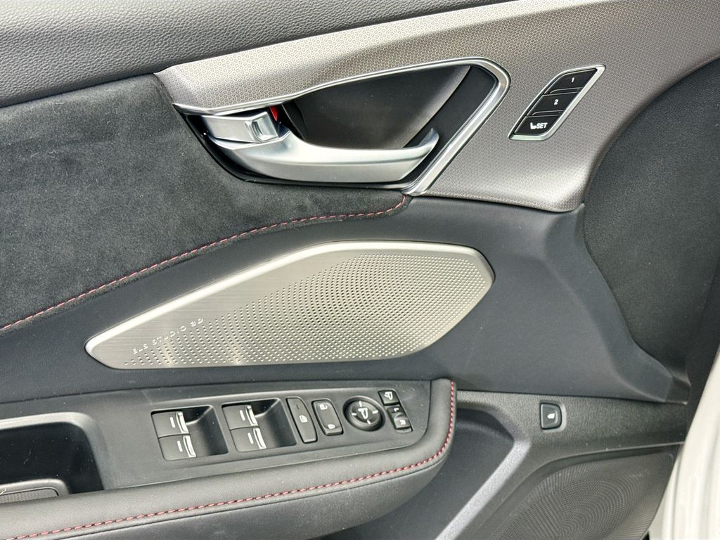 Thumbnail: 2026 Acura RDX - 22