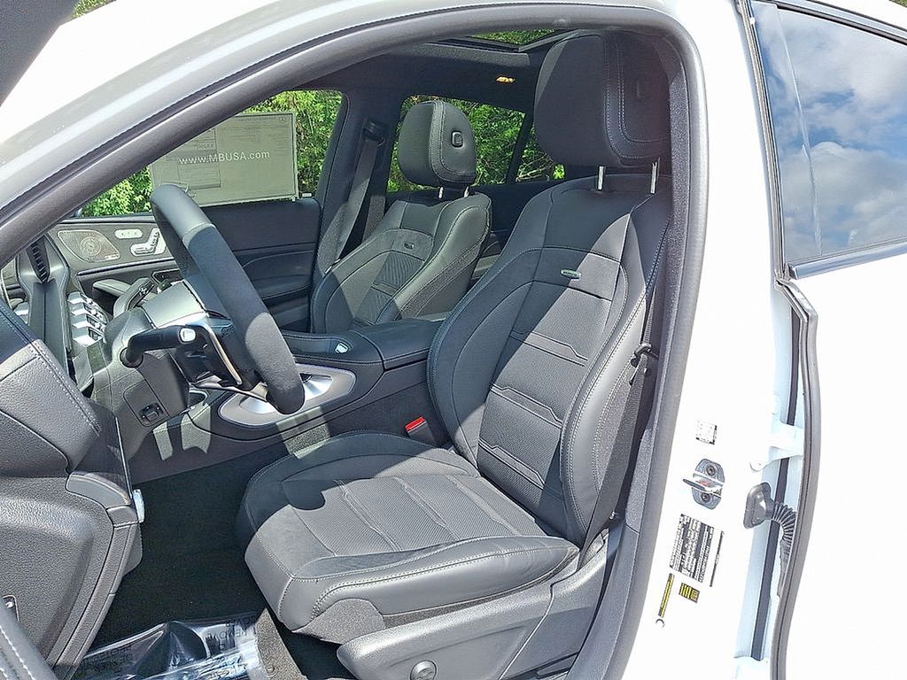 Thumbnail: 2025 Mercedes-Benz GLE - 10