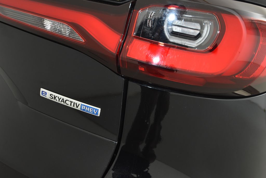 2025 Mazda CX-70 PHEV Premium Plus photo
