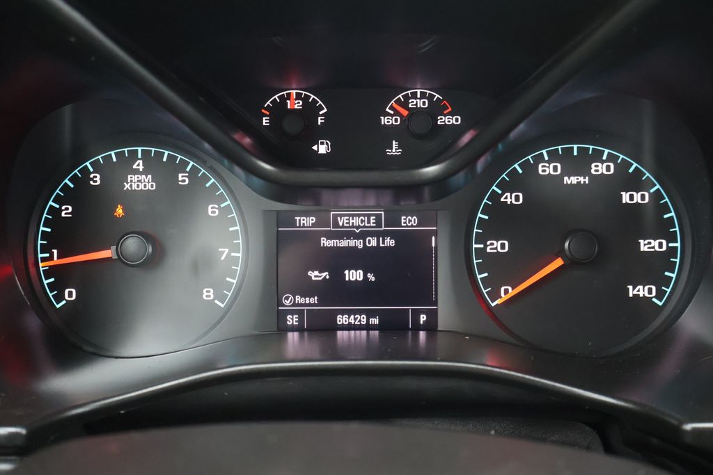 Thumbnail: 2022 Chevrolet Colorado - 22