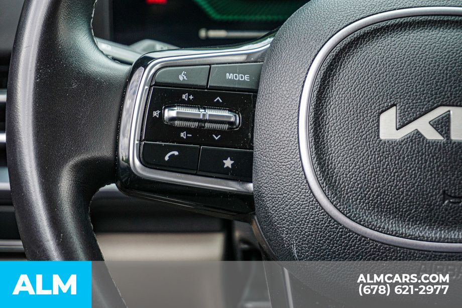2025 Kia Carnival LXS - Photo 31
