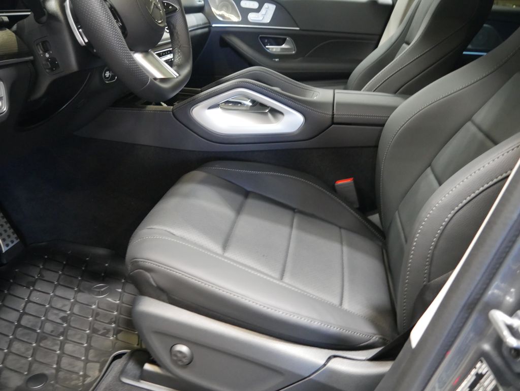 Thumbnail: 2026 Mercedes-Benz GLS - 14