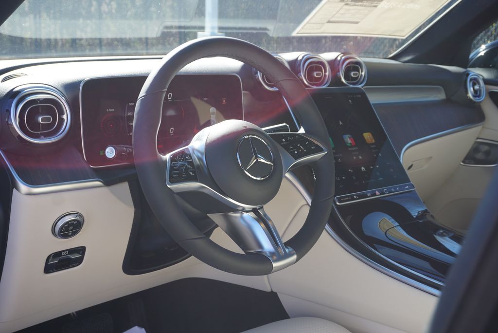 Thumbnail: 2026 Mercedes-Benz GLC - 10