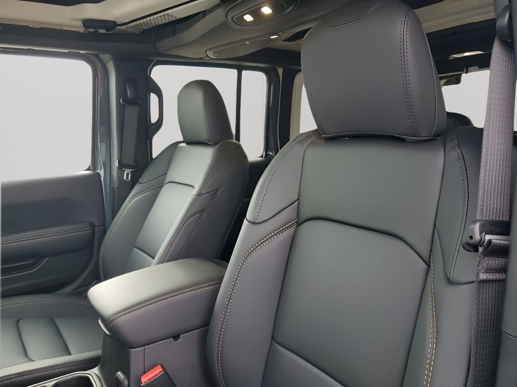 New 2026 Gray Jeep Sahara image 29