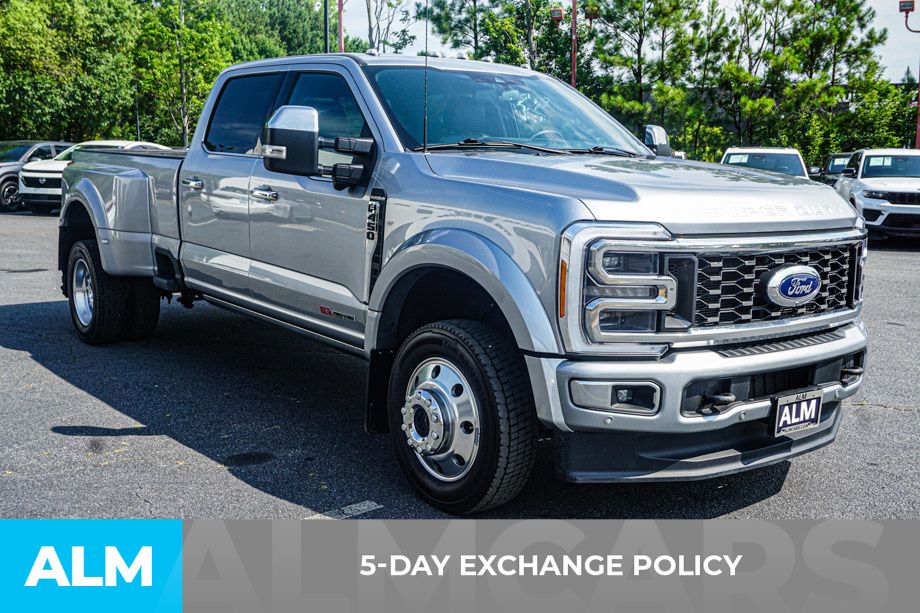 Used 2023 Silver Ford Platinum image 4