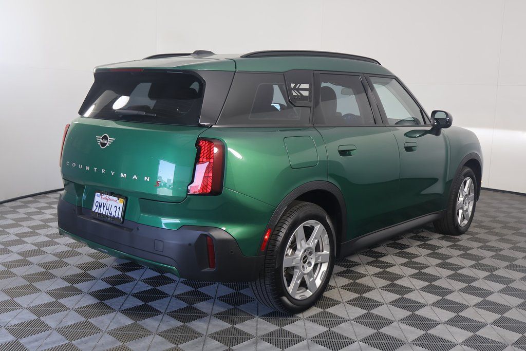 2025 MINI Cooper Countryman Base 4