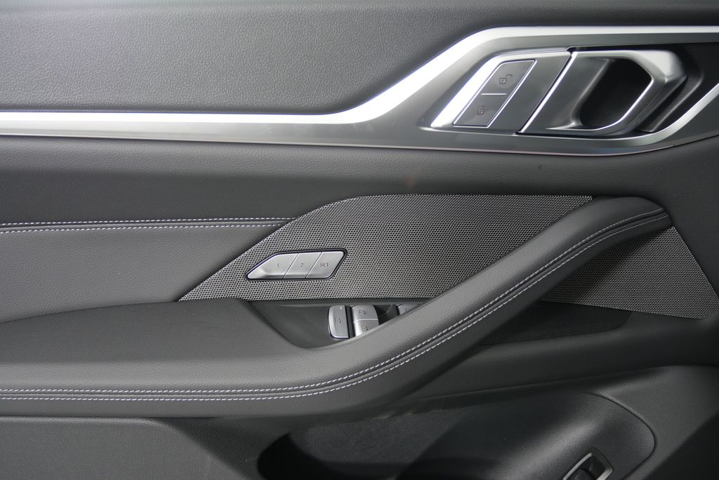 2025 BMW 4 Series 430i 8
