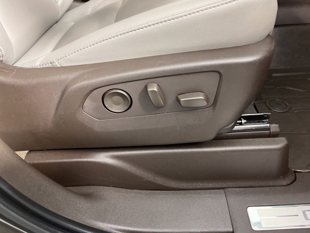 Thumbnail: 2021 Chevrolet Tahoe - 9