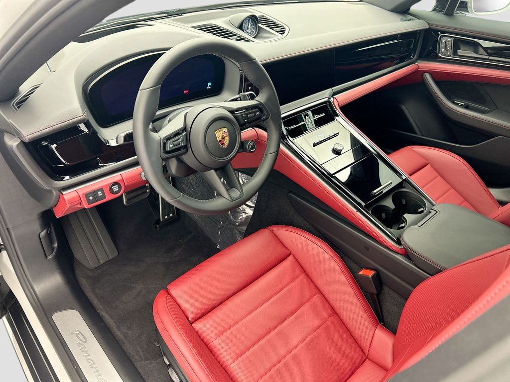 Thumbnail: 2026 Porsche Panamera - 4