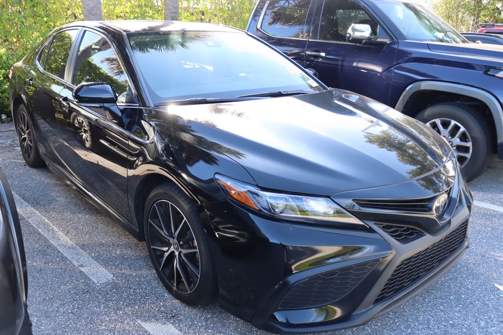 Thumbnail: 2024 Toyota Camry - 6