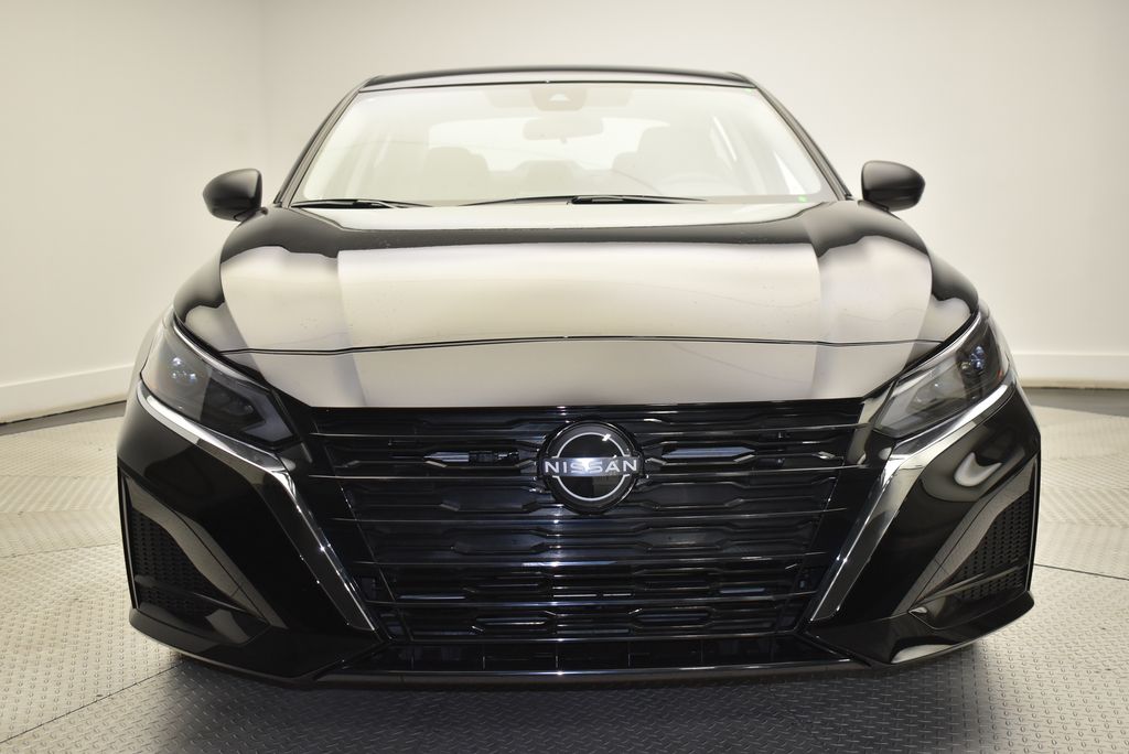 Thumbnail: 2025 Nissan Altima - 2