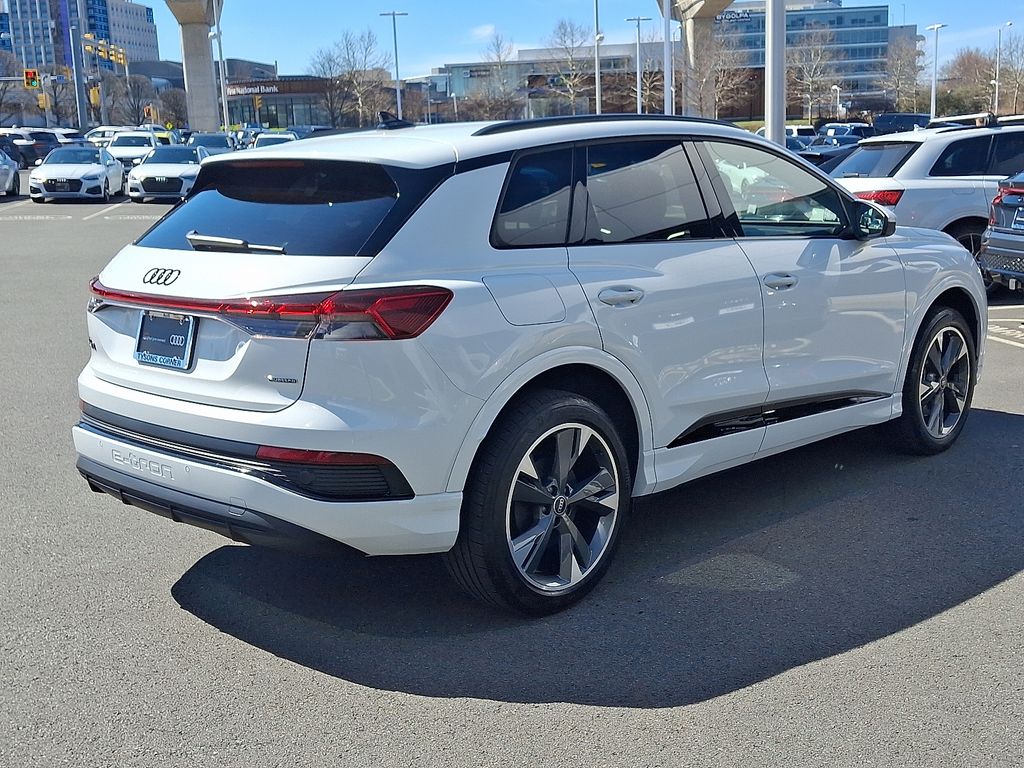 Thumbnail: 2024 Audi Q4 e-tron - 4