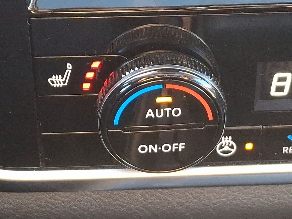 Thumbnail: 2022 Nissan Rogue - 25