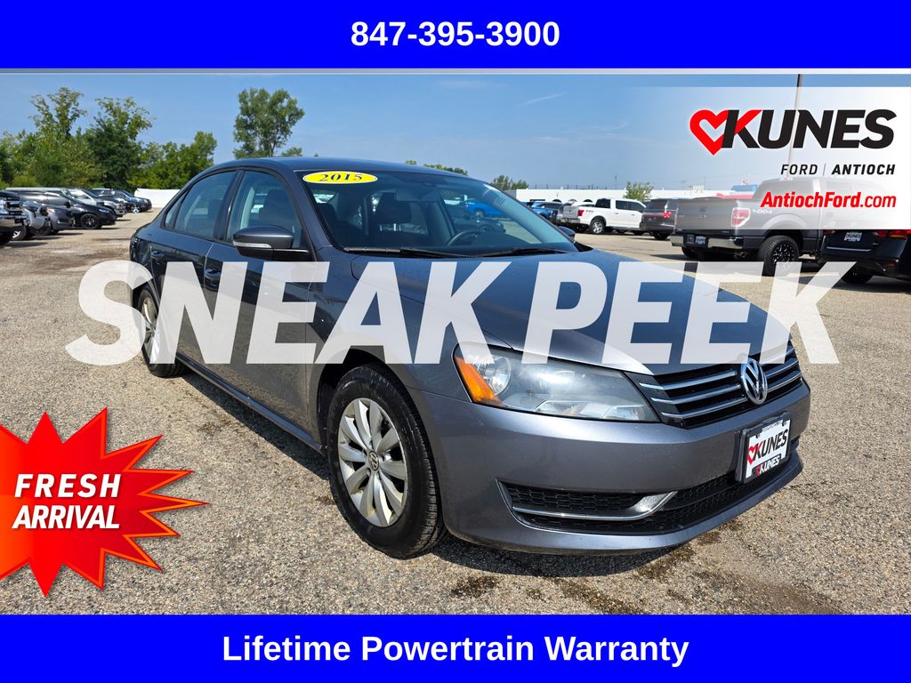 Platinum Gray Metallic 2015 Volkswagen Passat Sedan Front-Wheel Drive 6-Speed Automatic
