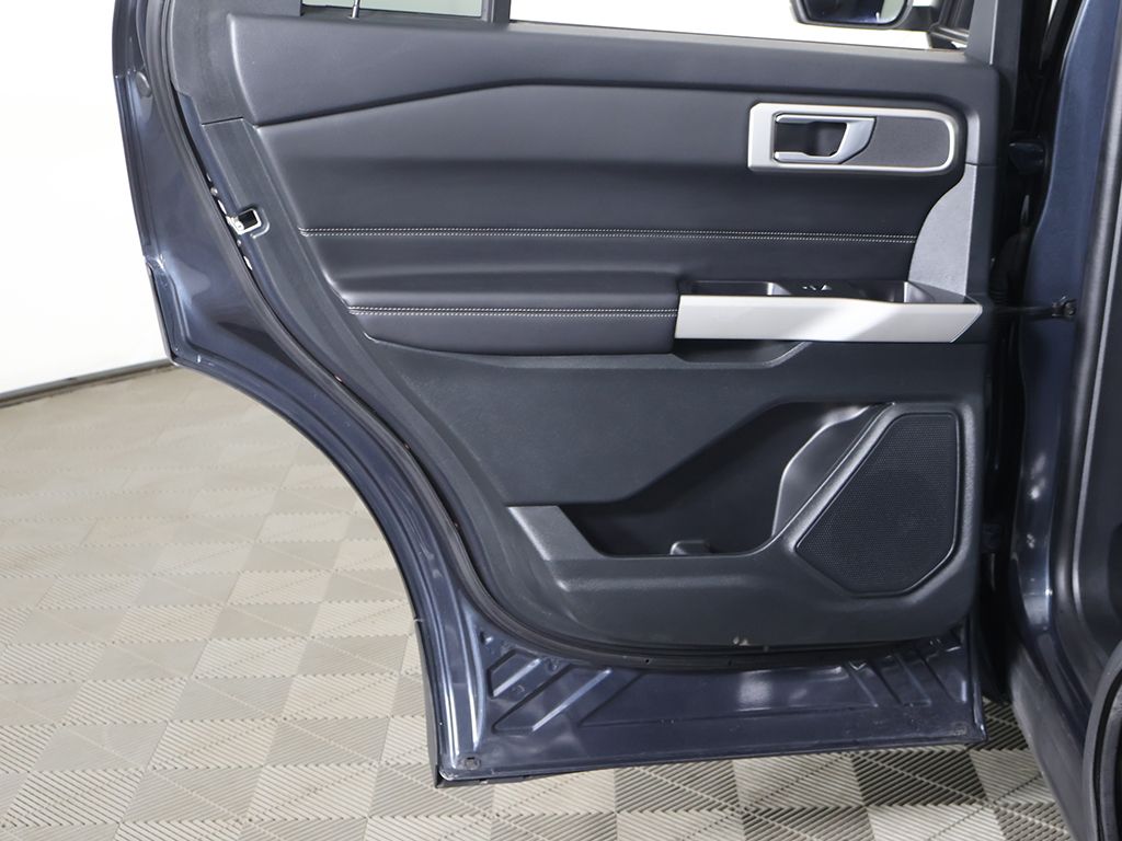 Used 2024 Blue Ford XLT image 24