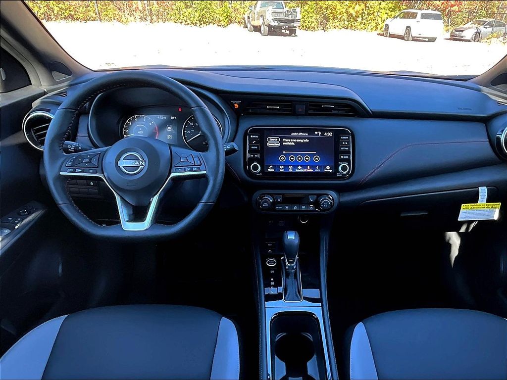 2024 Nissan Kicks — photo 11