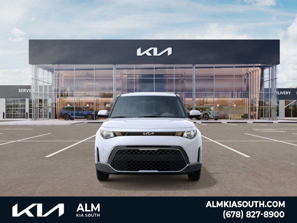 2025 Kia Soul LX photo 2
