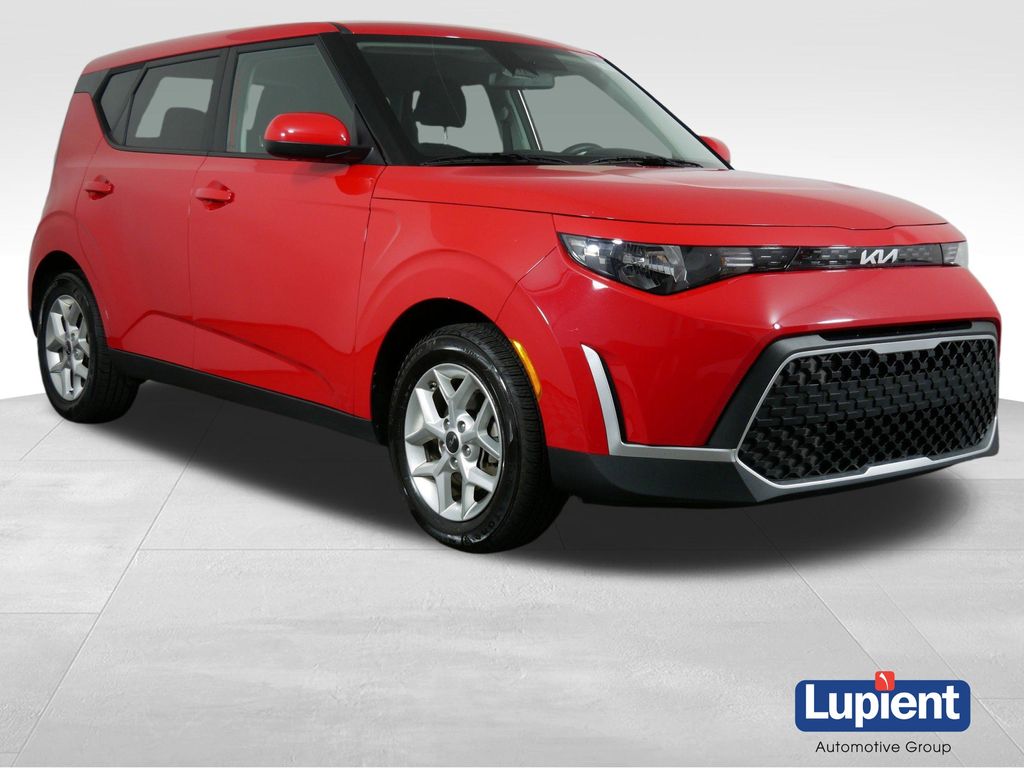 2024 Kia Soul LX FWD