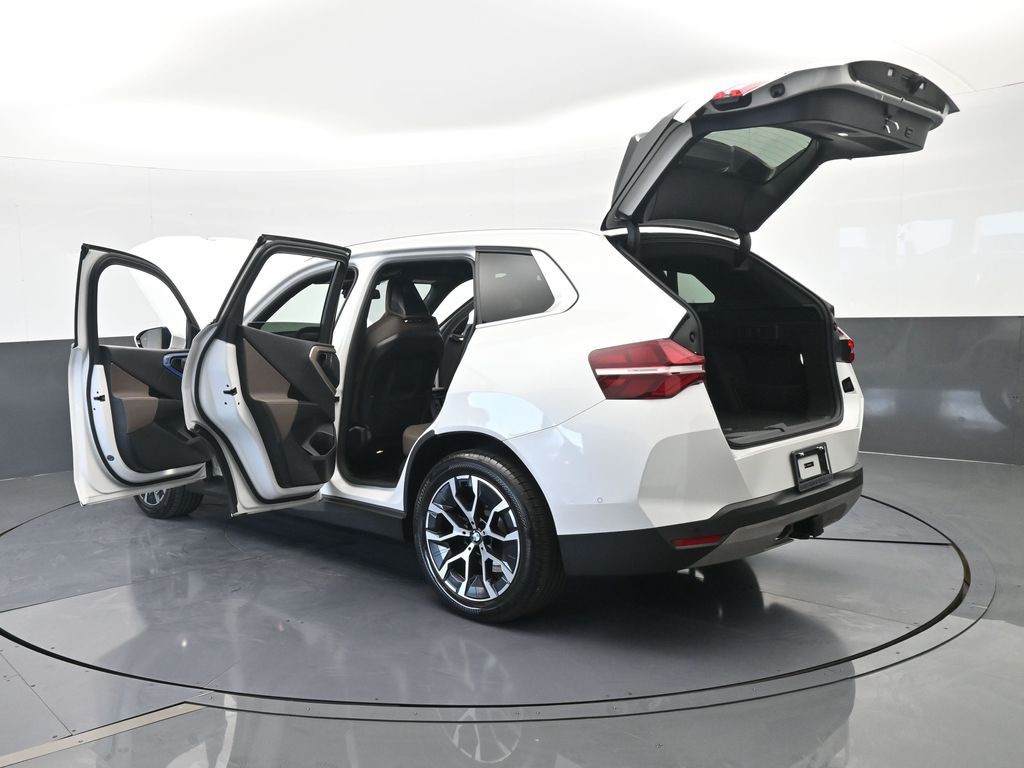 Used 2025 Mineral White Metallic BMW 30 xDrive image 80