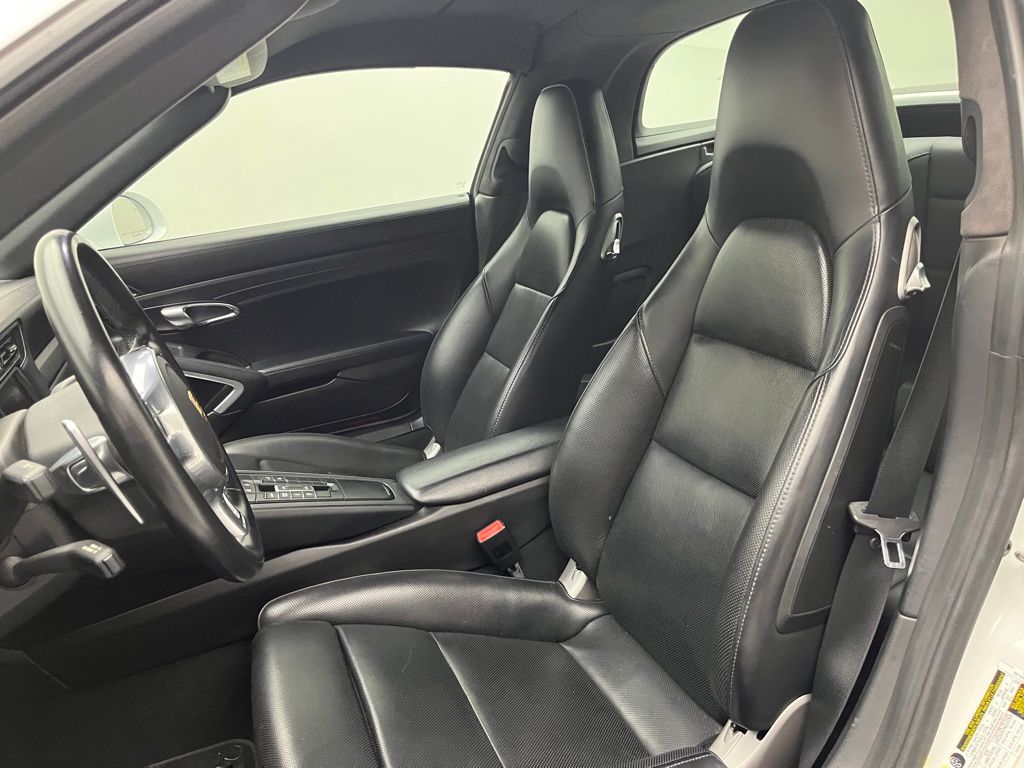 Thumbnail: 2015 Porsche 911 - 5