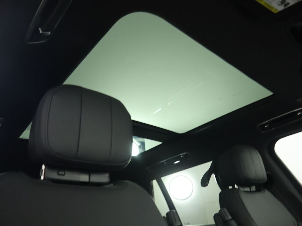 Thumbnail: 2025 Land Rover Range Rover - 19