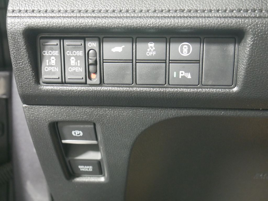 Thumbnail: 2021 Honda Odyssey - 20