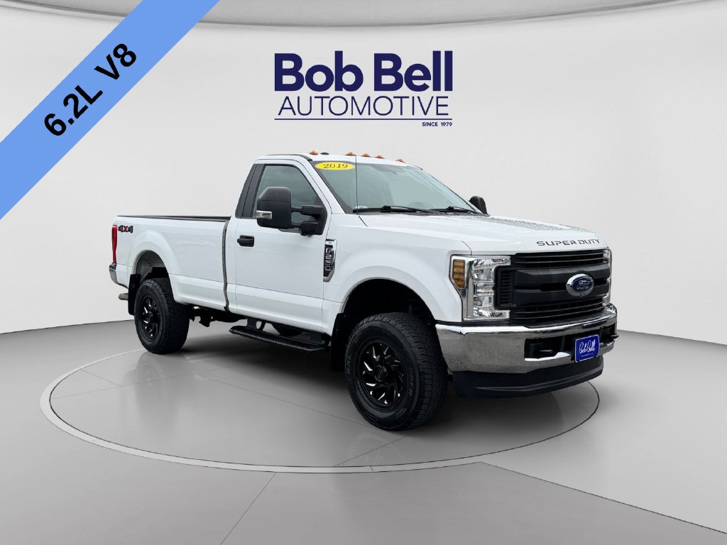 Oxford White 2019 Ford F-250 Super Duty Pickup Truck Four-Wheel Drive 6-Speed Automatic