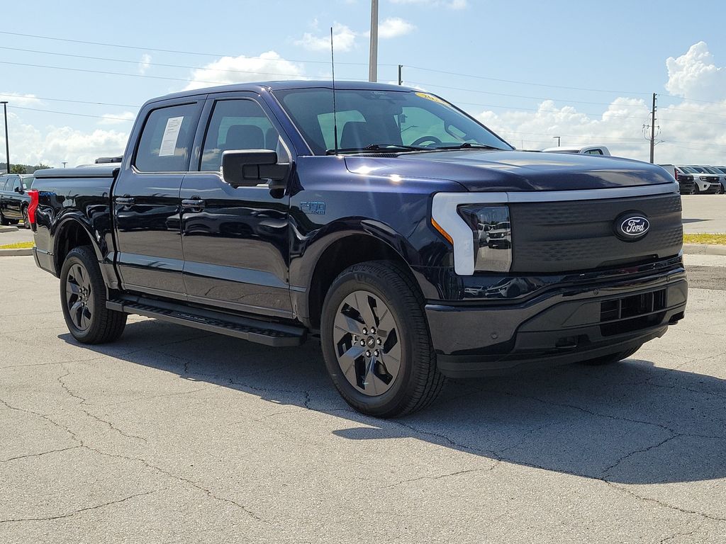  2024 Ford F-150 Lightning Flash SuperCrew AWD   