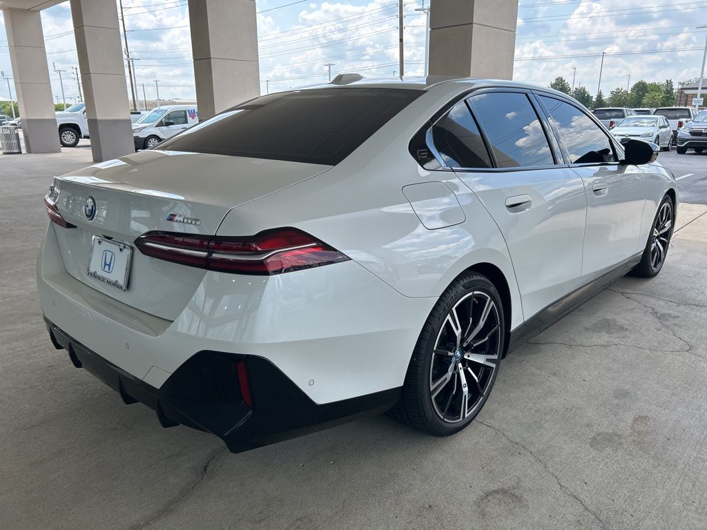 Thumbnail: 2024 BMW i5 - 3