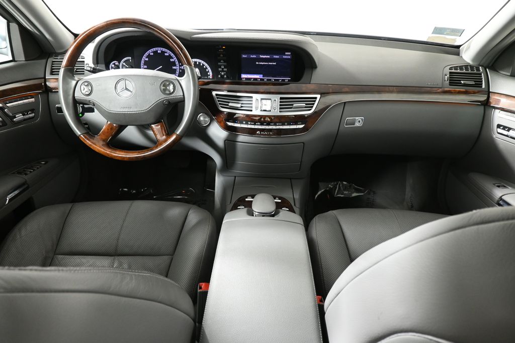 Thumbnail: 2008 Mercedes-Benz S-Class - 4