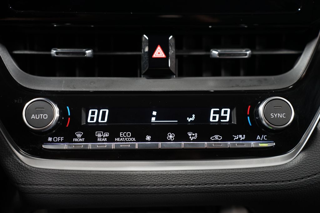 2024 Toyota Corolla Cross XLE 20