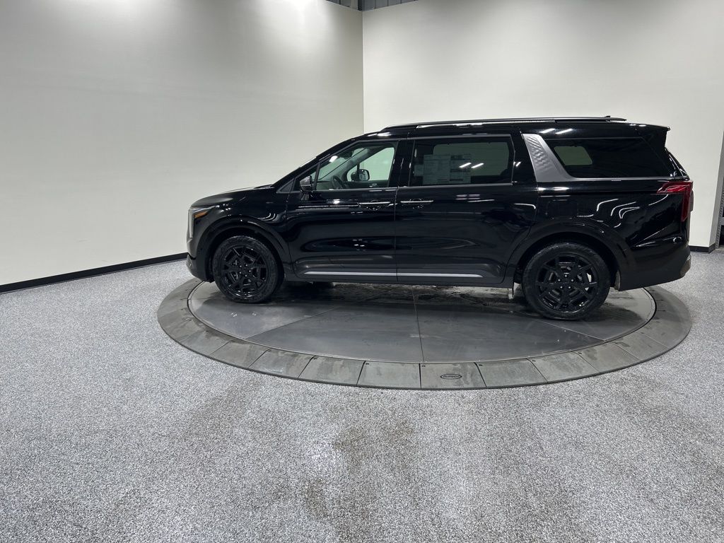 new 2026 Kia Carnival Hybrid car, priced at $1,164,713