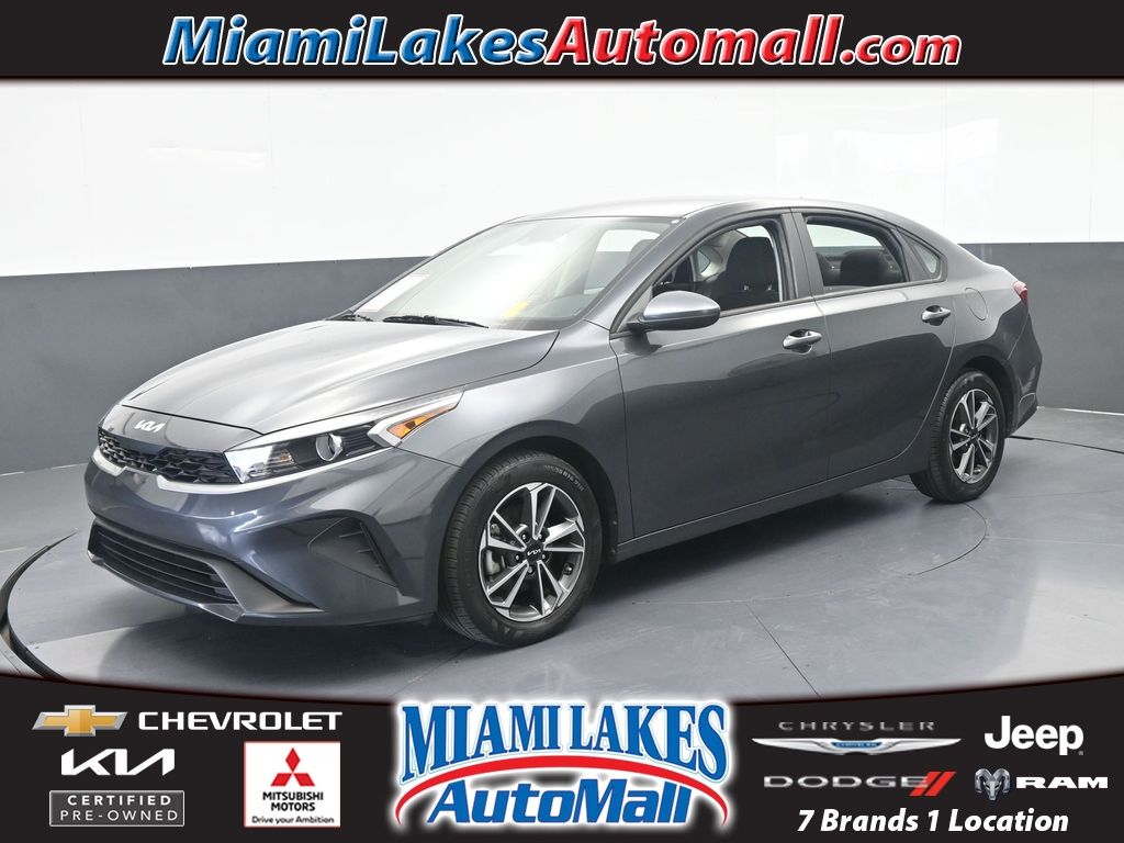2023 Kia Forte LXS AT's photo