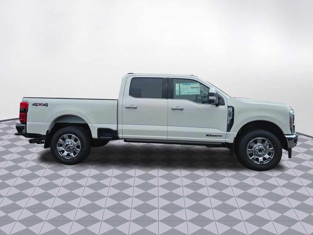 New 2025 White Ford Lariat image 9