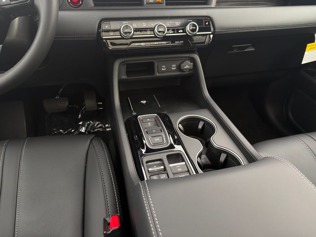 Thumbnail: 2026 Honda Pilot - 17