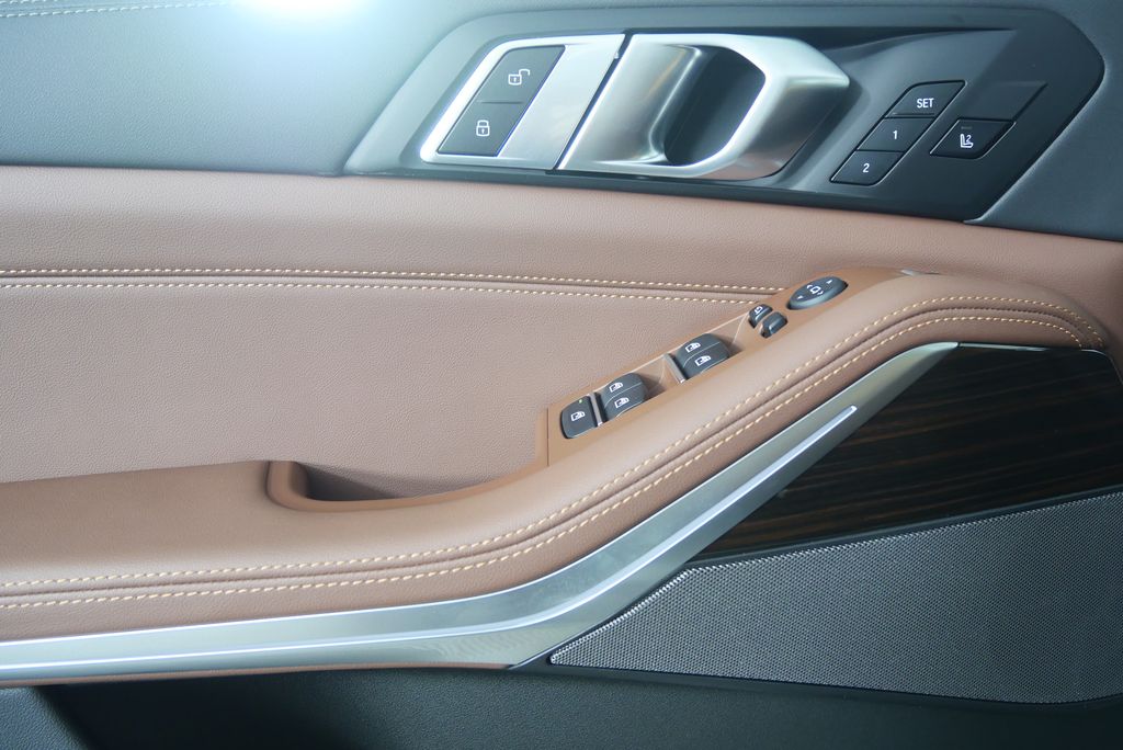 Thumbnail: 2026 BMW X5 - 9