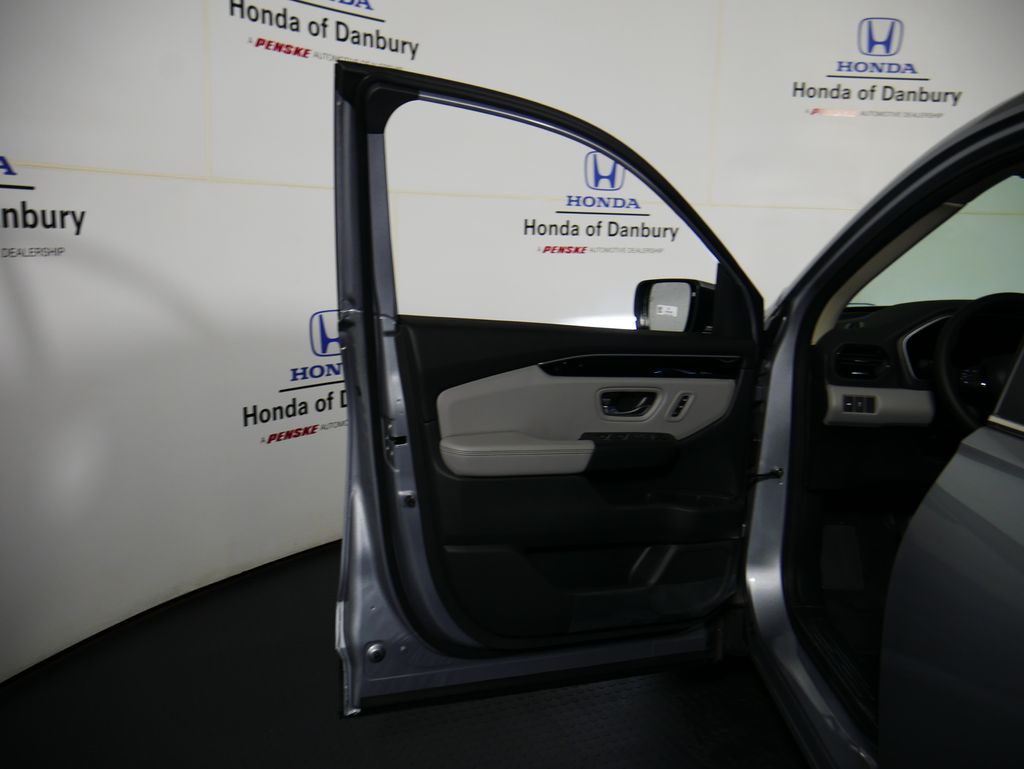 Thumbnail: 2026 Honda Pilot - 13