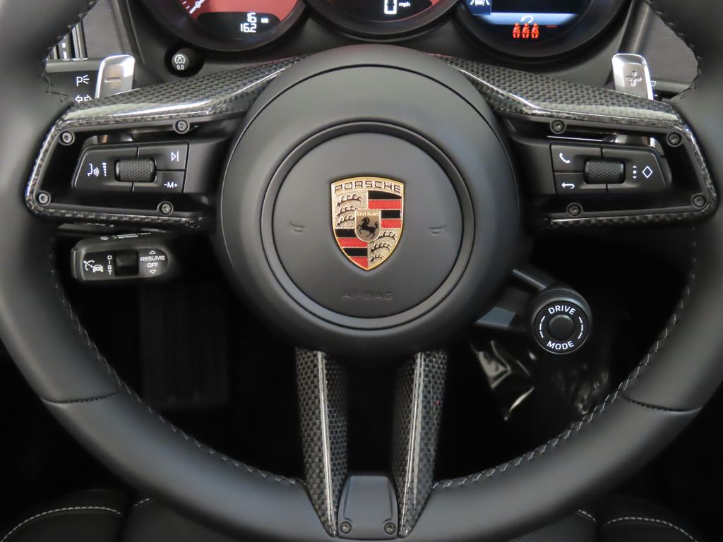 Thumbnail: 2025 Porsche Macan - 18