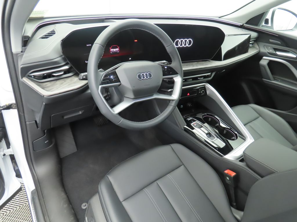 Thumbnail: 2025 Audi Q5 - 10