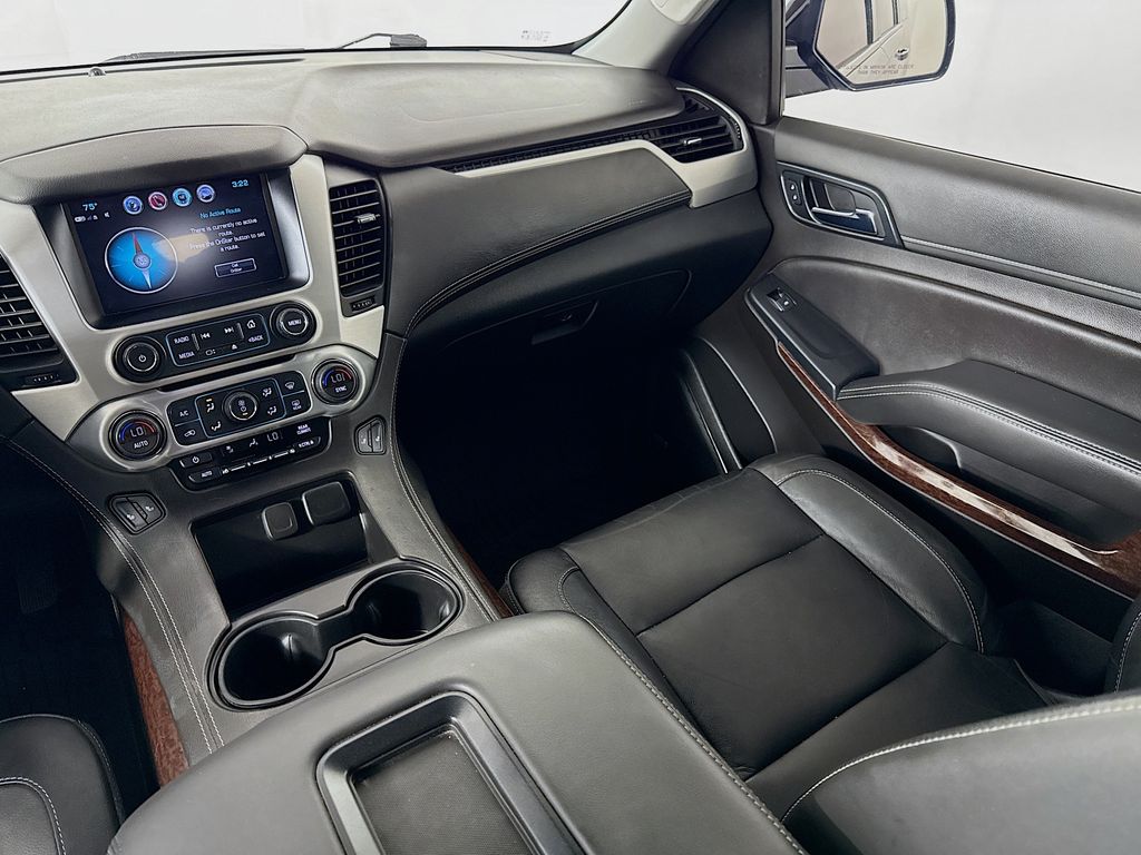 Thumbnail: 2020 GMC Yukon XL - 25