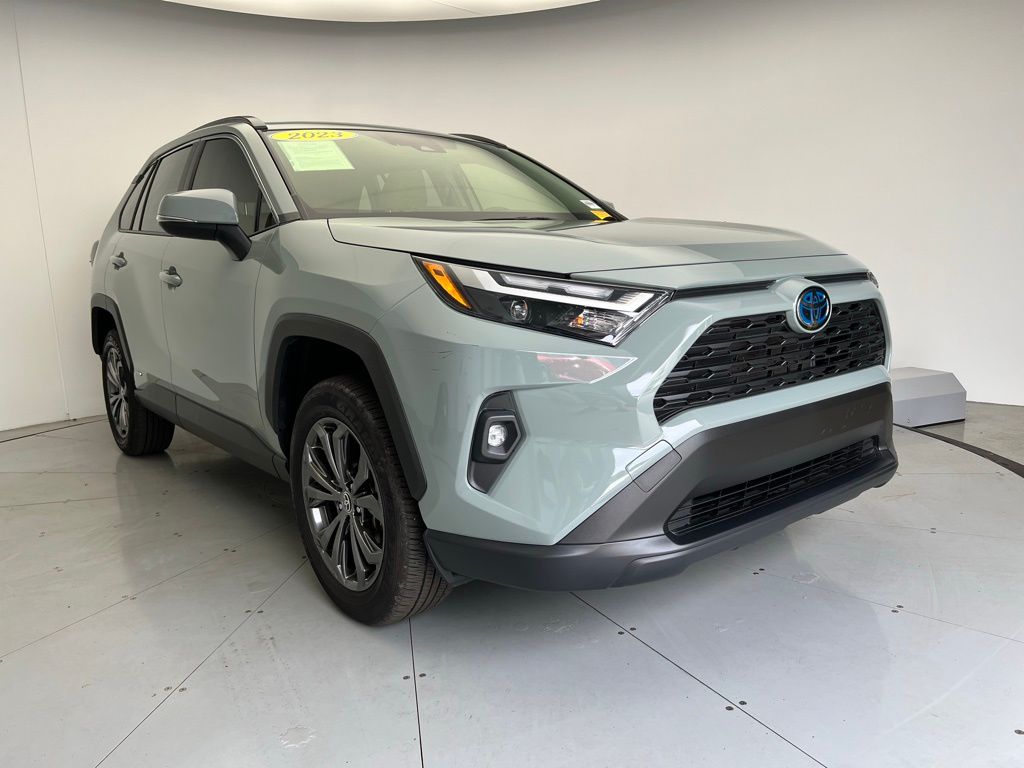 2023 Toyota RAV4 XLE Premium 2