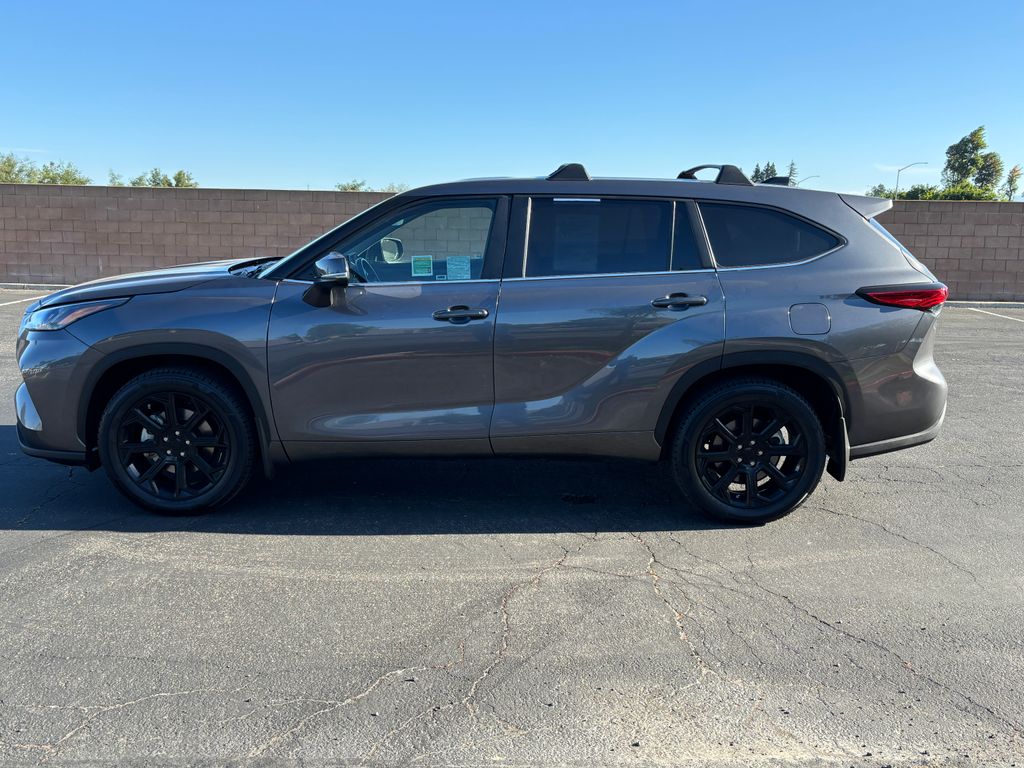 2023 Toyota Highlander L 8