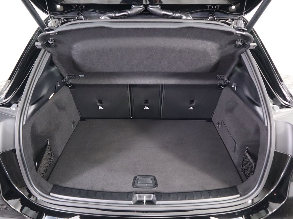 Thumbnail: 2025 Mercedes-Benz GLA - 28