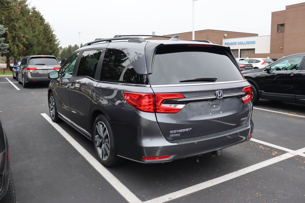 2022 Honda Odyssey Touring 2