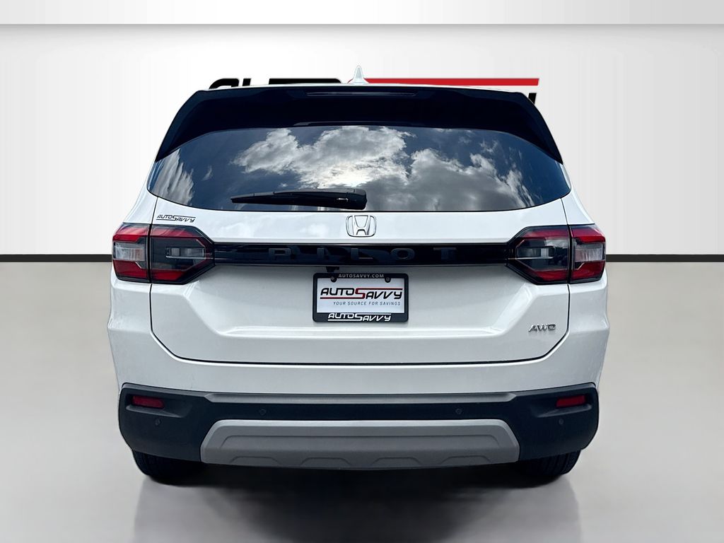Used 2025 White Honda EX-L image 6