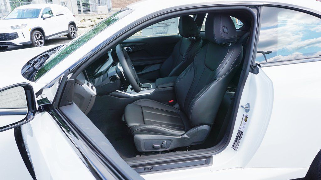 2025 BMW 2 Series 230i - Photo 7