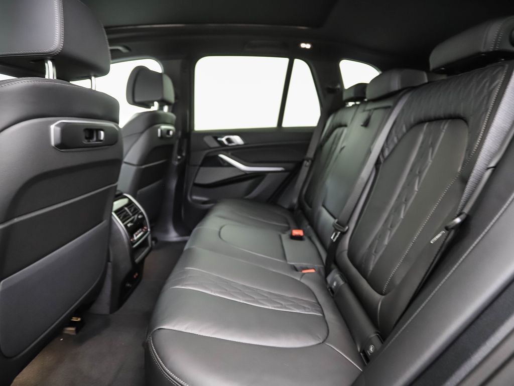 Thumbnail: 2026 BMW X5 - 21