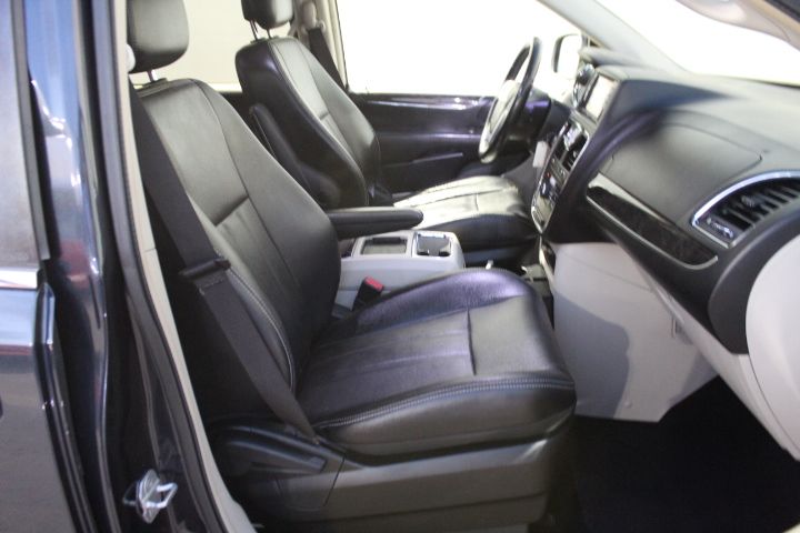 Used Car 2013 Chrysler Town & Country  Sports Van Touring Front Wheel Drive For Sale Under $10,000 In Georgetown, Texas