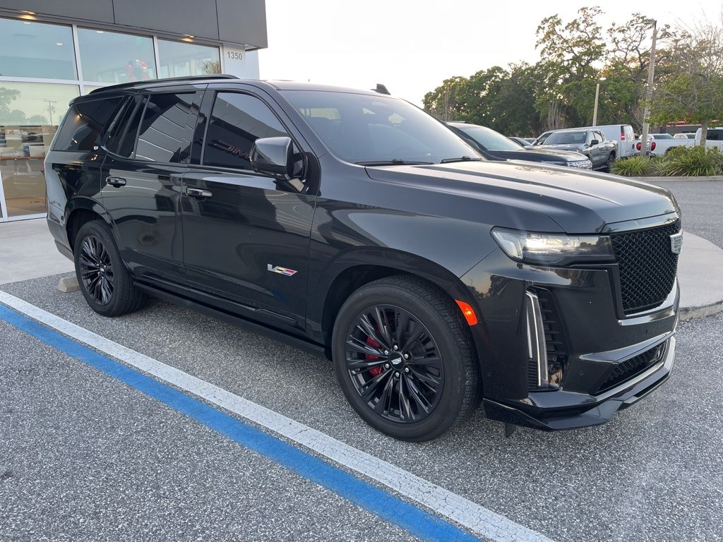 Black Diamond Tricoat 2024 Cadillac Escalade-V 4WD SUV / Crossover All-Wheel Drive